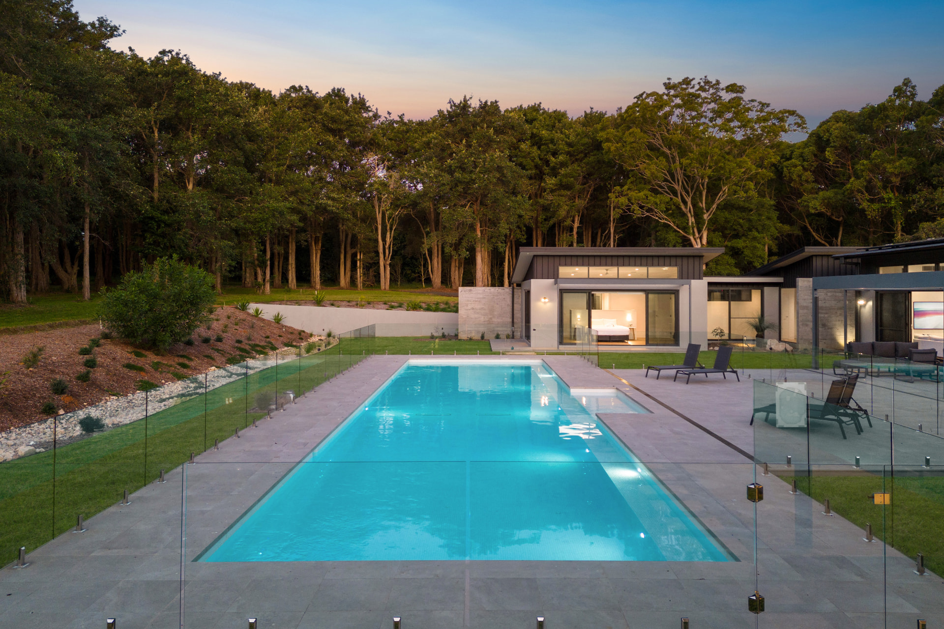 13 Maitland Bay Drive, Killcare Heights, pool and pavilion at dusk, built by Davis Builders